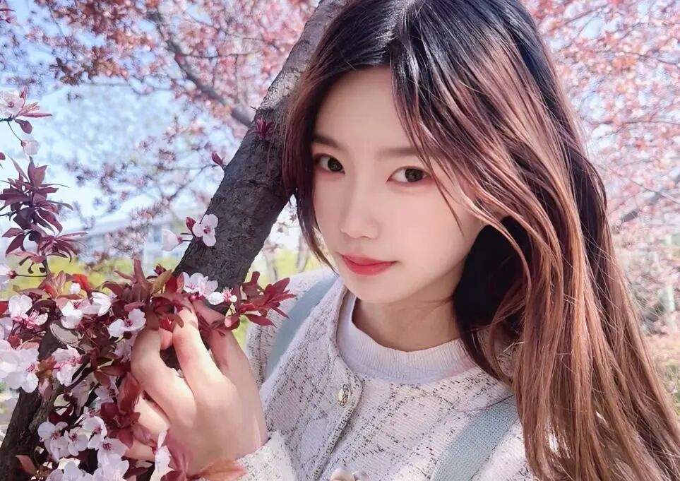 23F18